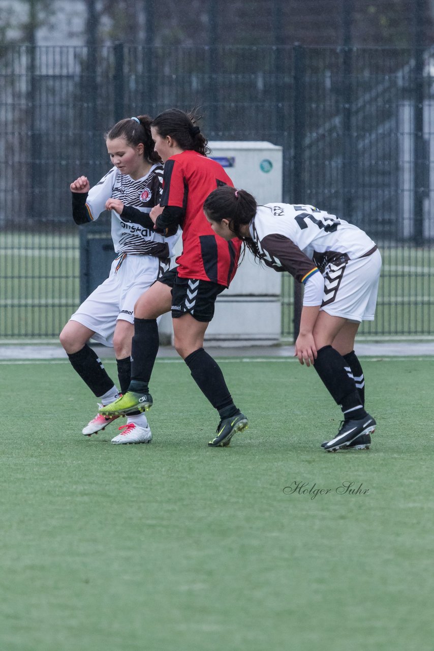 Bild 232 - B-Juniorinnen FC St.Pauli . Braedstrup IF : Ergebnis: 4:1